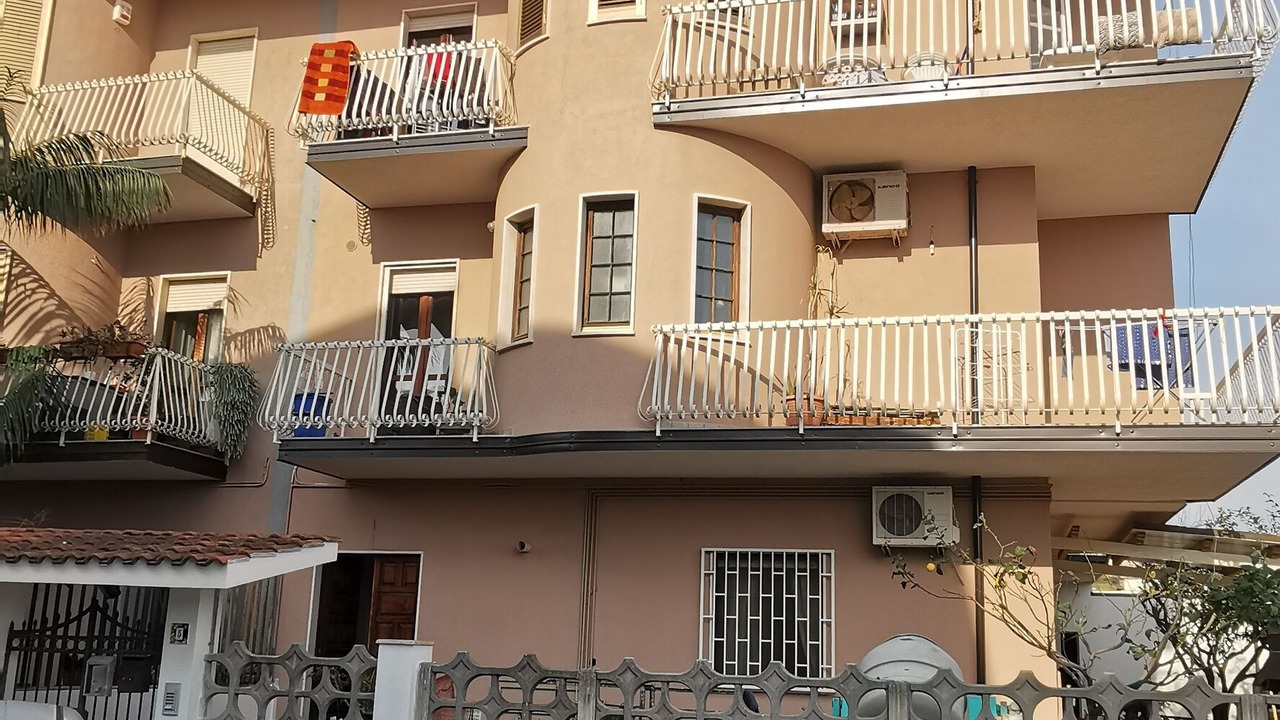 Photo of Outdoor in Bianco