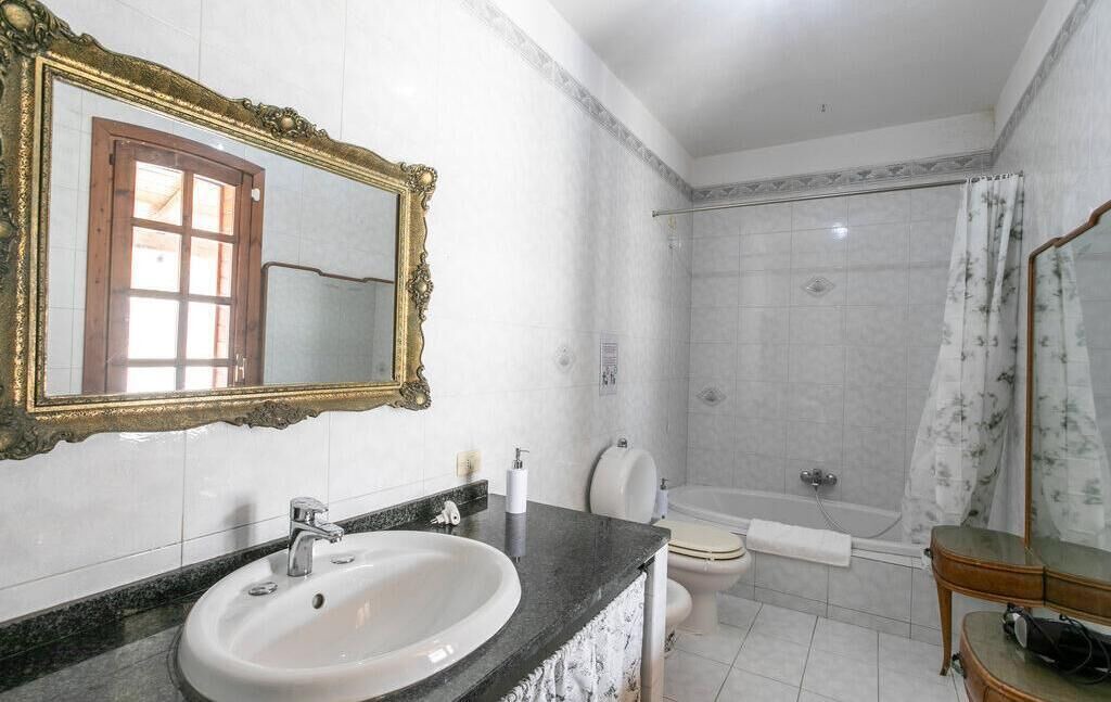 Photo of Bathroom in Fanusa