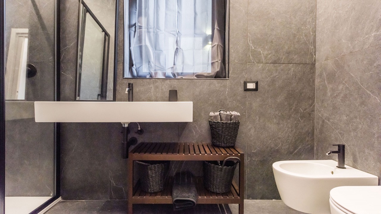 Photo of Bathroom in Picanello-Ognina-Barriera-Canalicchio