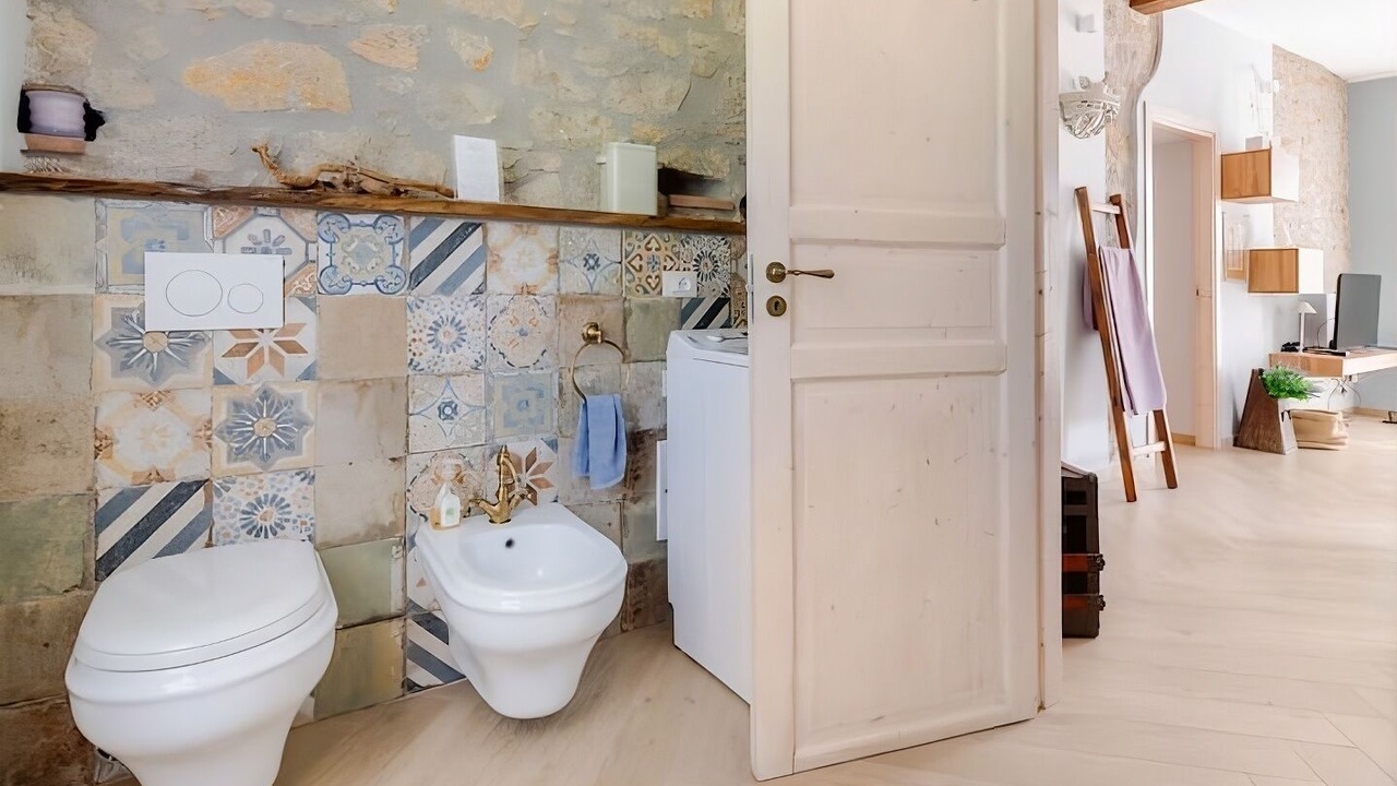 Photo of Bathroom in Arcola