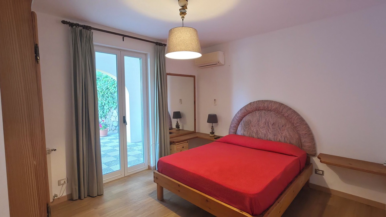 Photo of Bedroom in Forio
