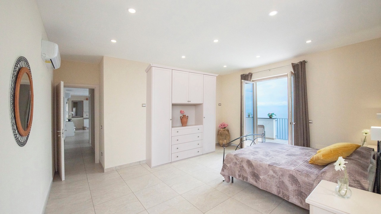 Photo of Bedroom in Pogerola