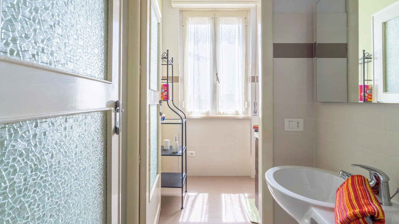 Photo of Bathroom in Avola