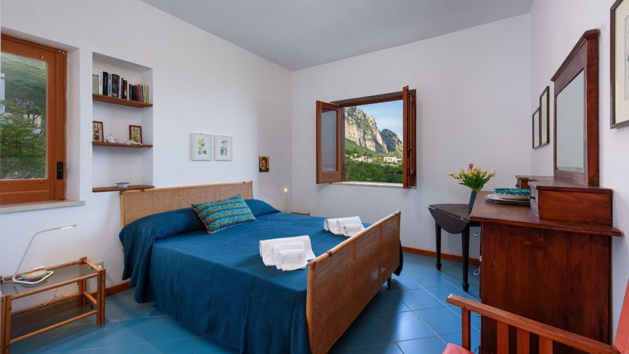 Photo of Bedroom in Macari
