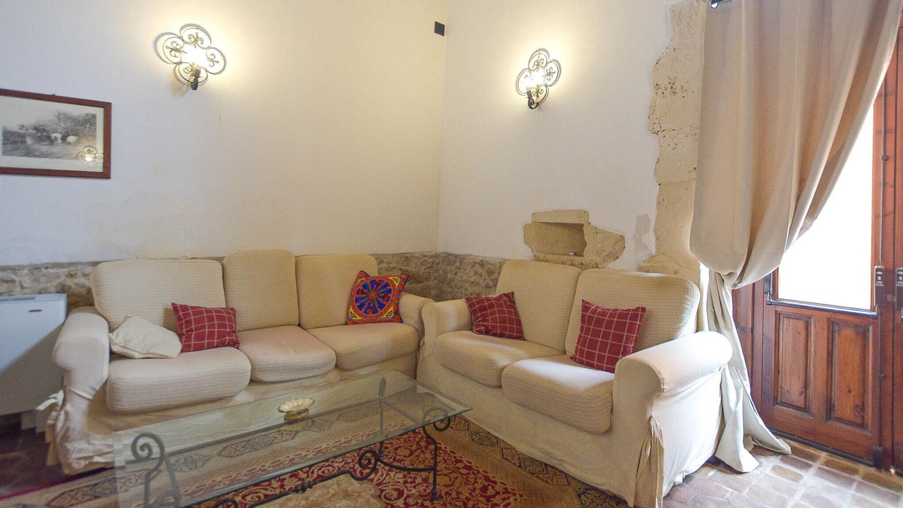 Photo of Bedroom in Maeggio