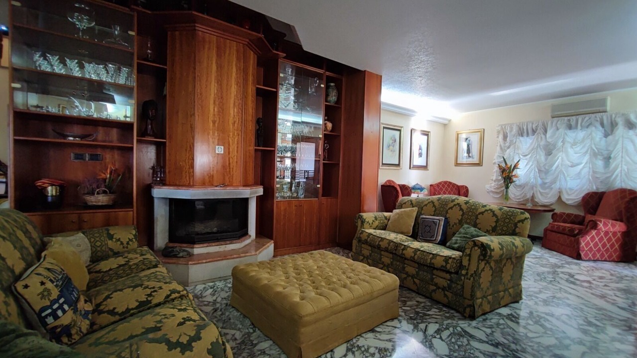 Photo of Livingroom in Syracuse