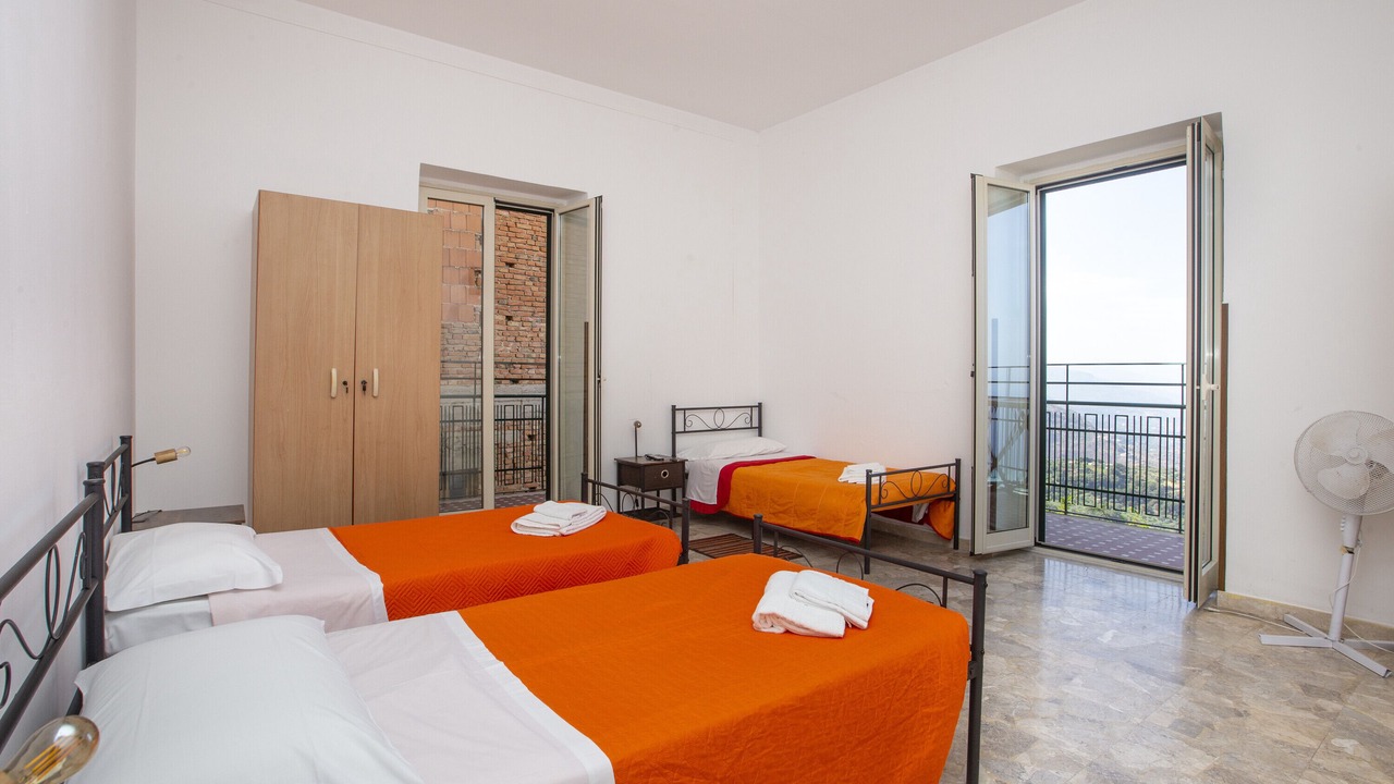 Photo of Bedroom in San Marco d'Alunzio