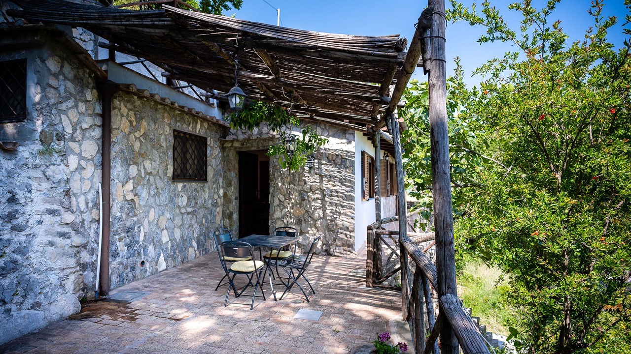 Photo of Outdoor in Albori