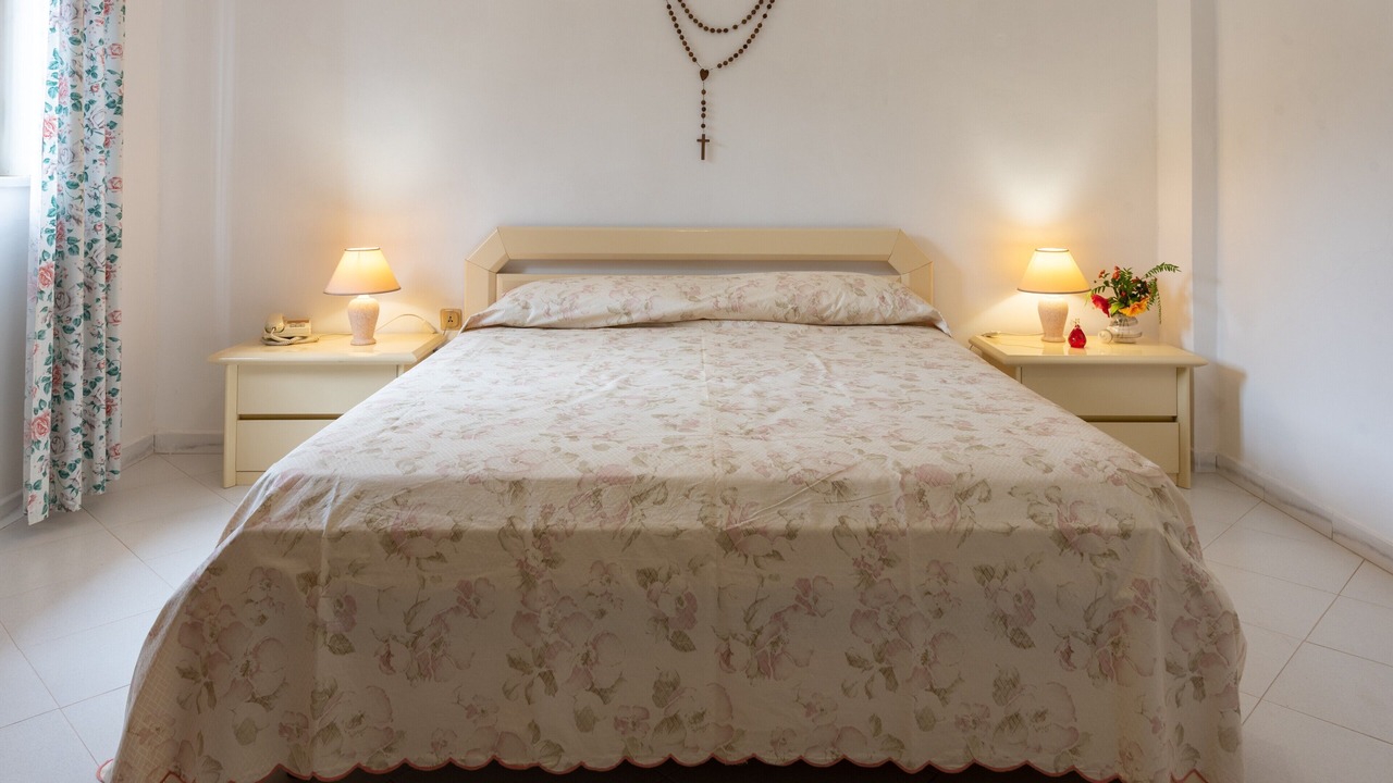 Photo of Bedroom in Torre Colonna-sperone