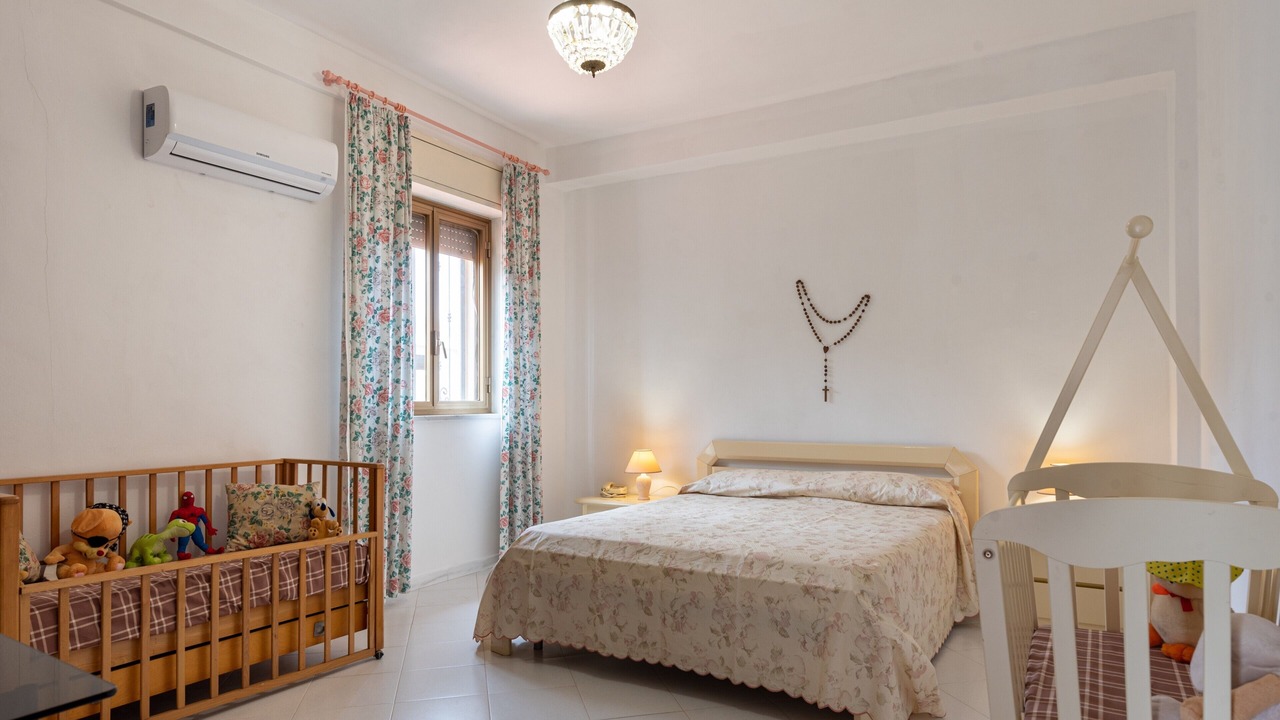 Photo of Bedroom in Torre Colonna-sperone