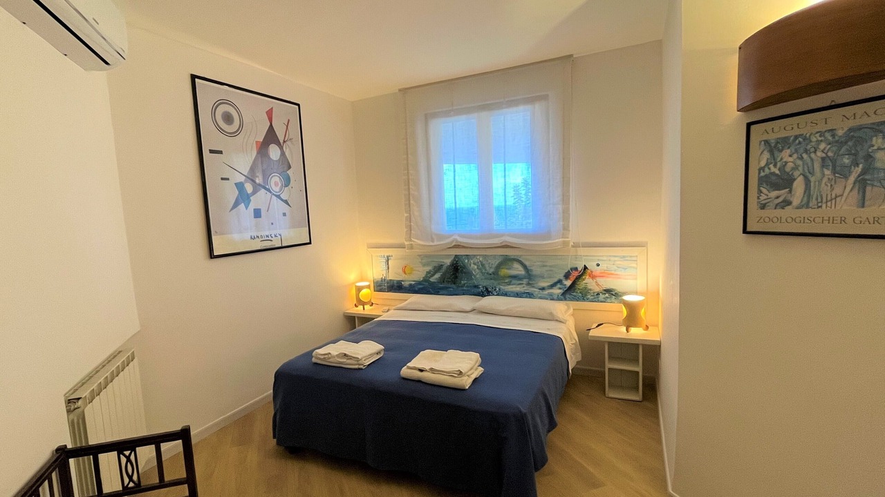 Photo of Bedroom in Torre Colonna-sperone