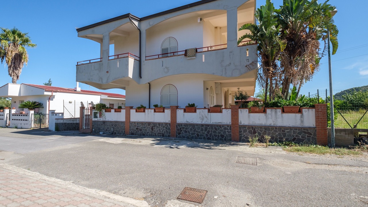 Photo of Outdoor in Furnari