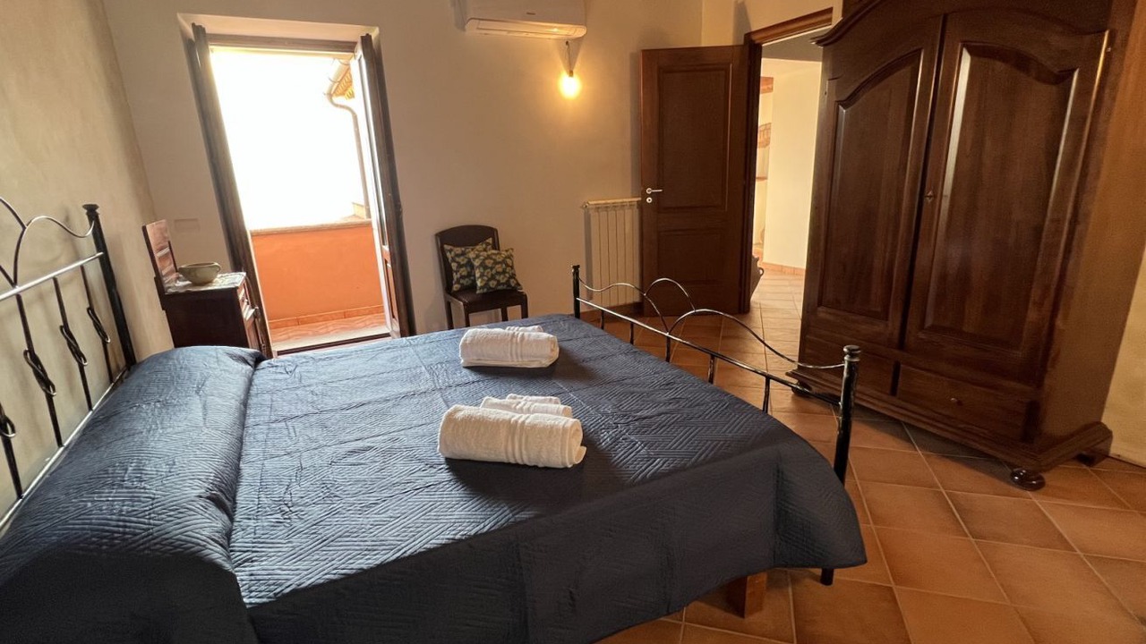 Photo of Bedroom in Fuscaldo