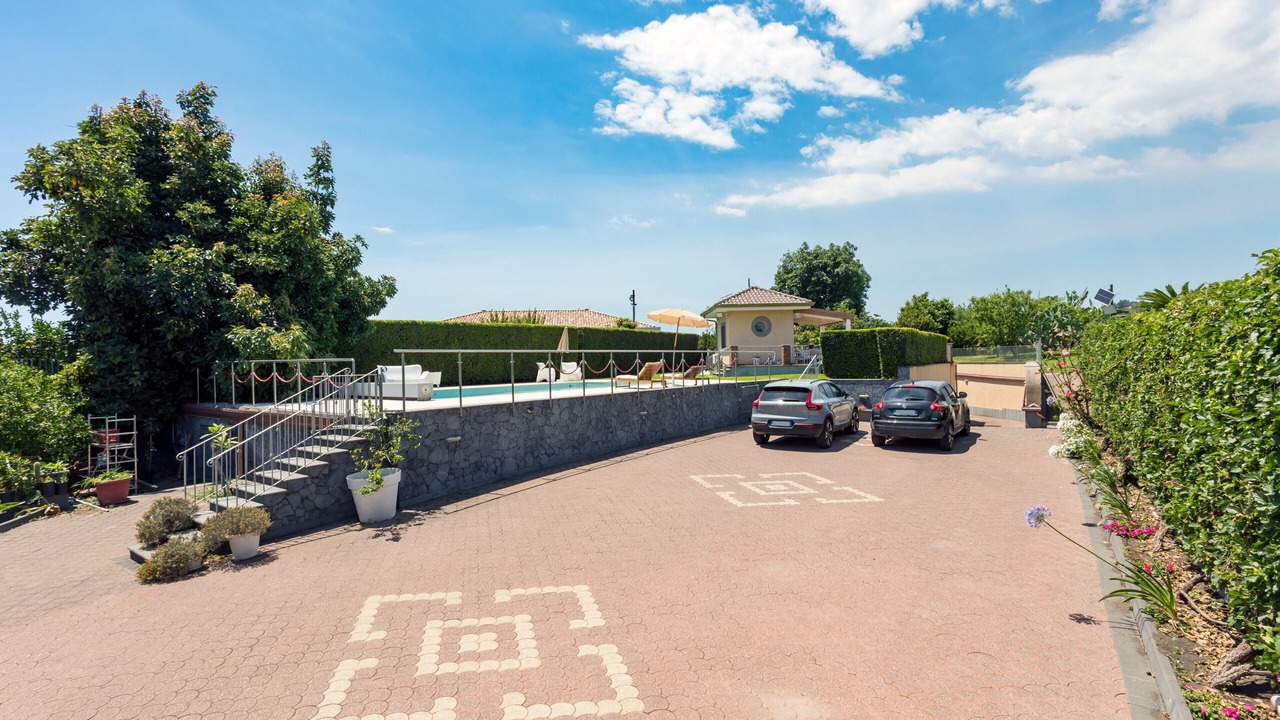 Photo of Outdoor in Carruba