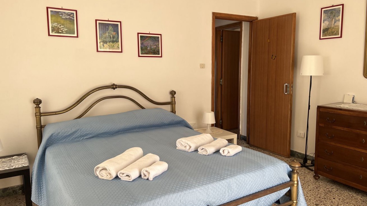 Photo of Bedroom in Paola
