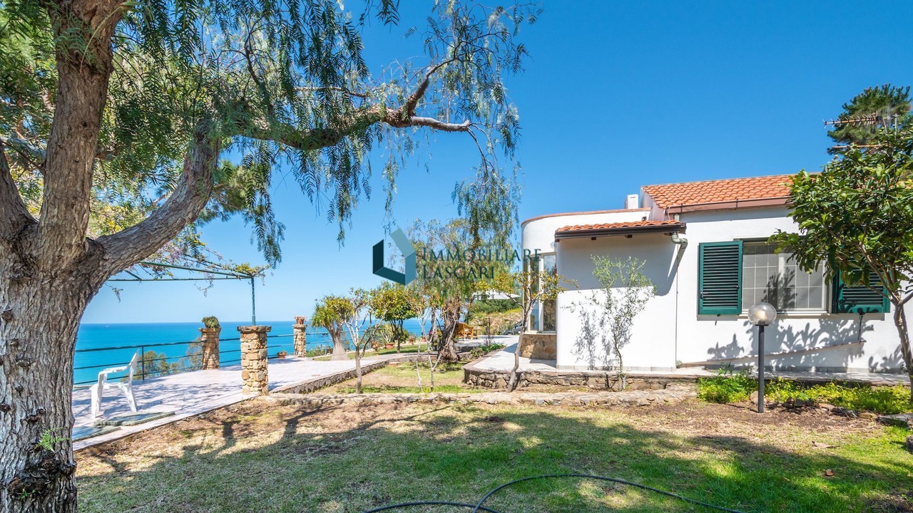 Photo of Outdoor in Cefalu