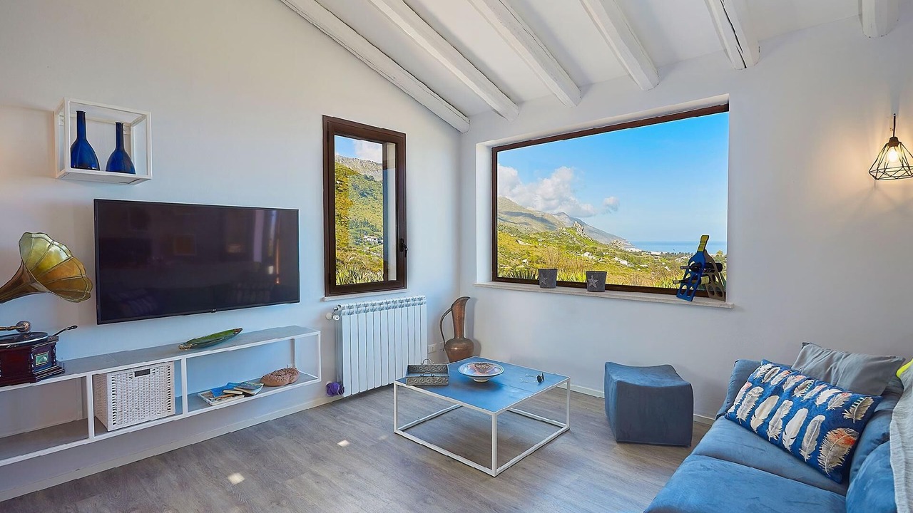 Photo of Livingroom in Scopello
