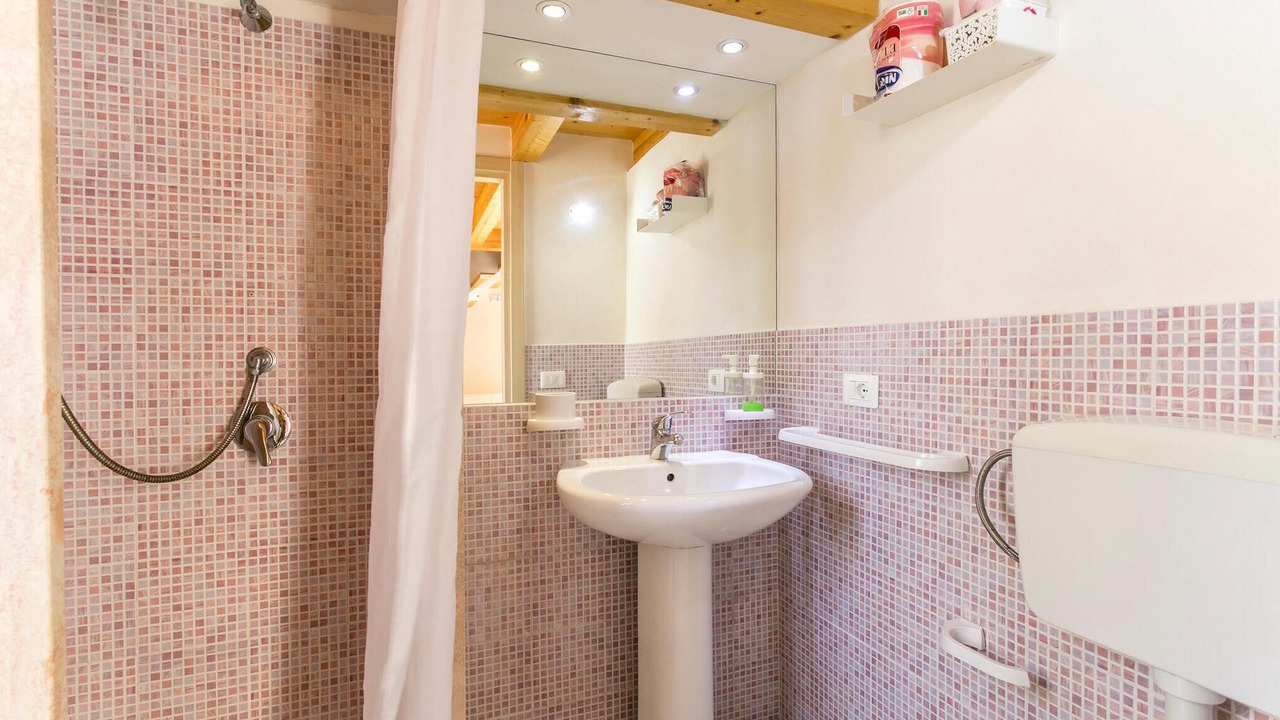 Photo of Bathroom in Granelli