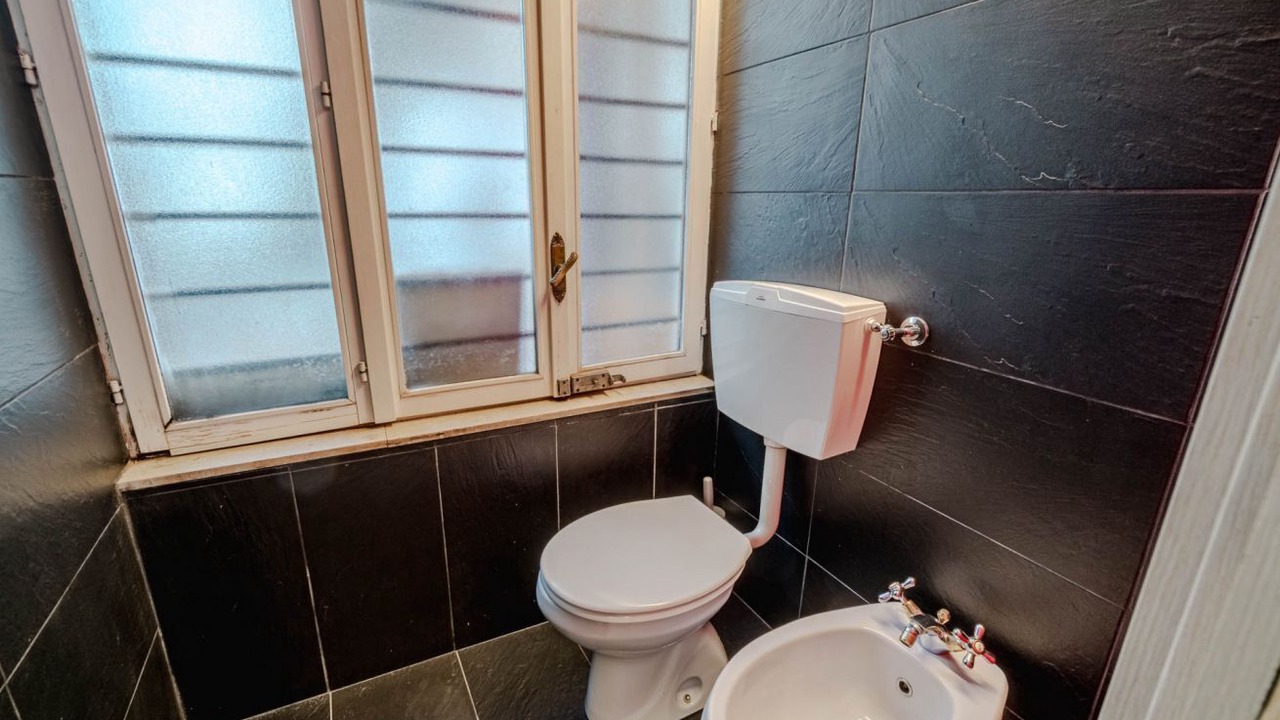 Photo of Bathroom in Historic Centre
