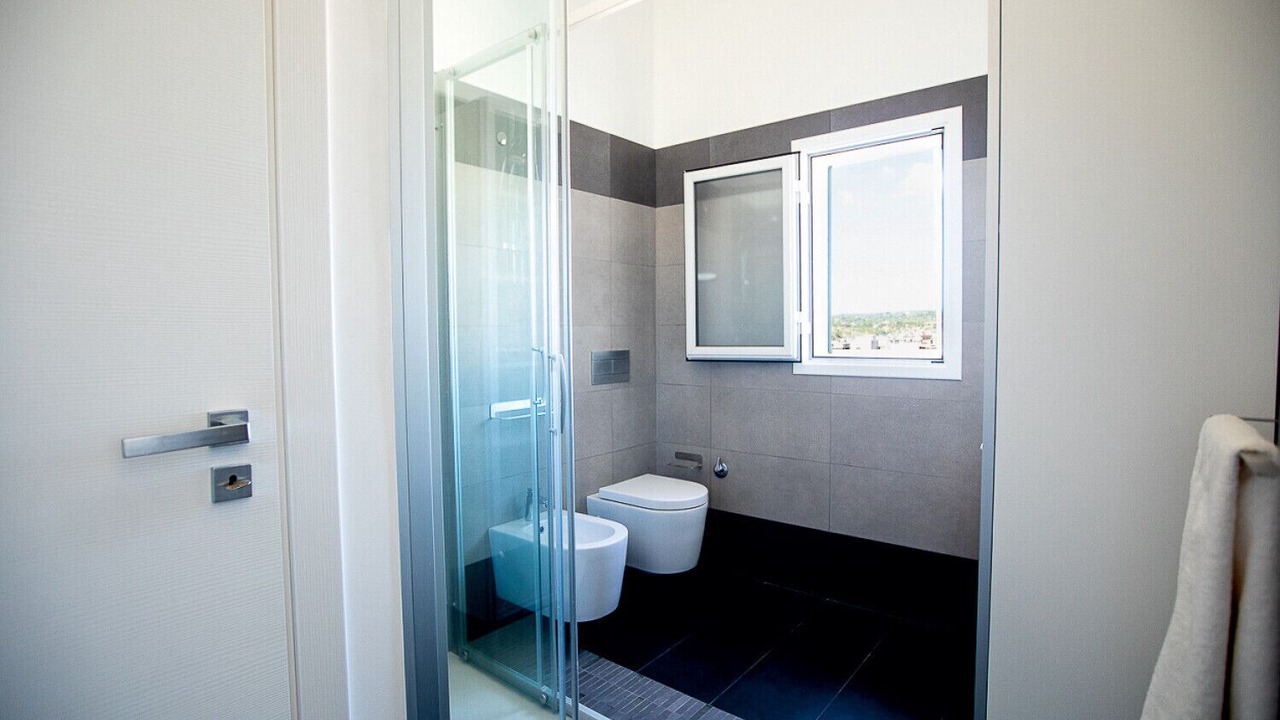 Photo of Bathroom in Noto Historic Centre