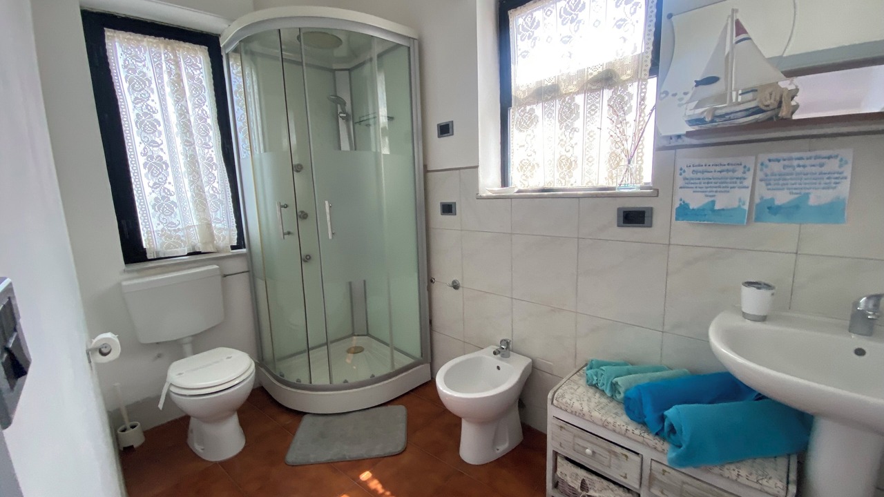 Photo of Bathroom in Giardini Naxos