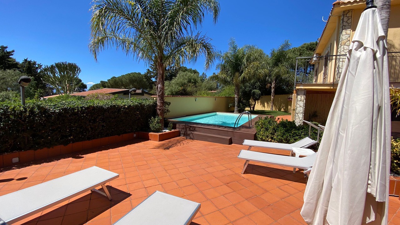 Photo of Outdoor in Terrasini