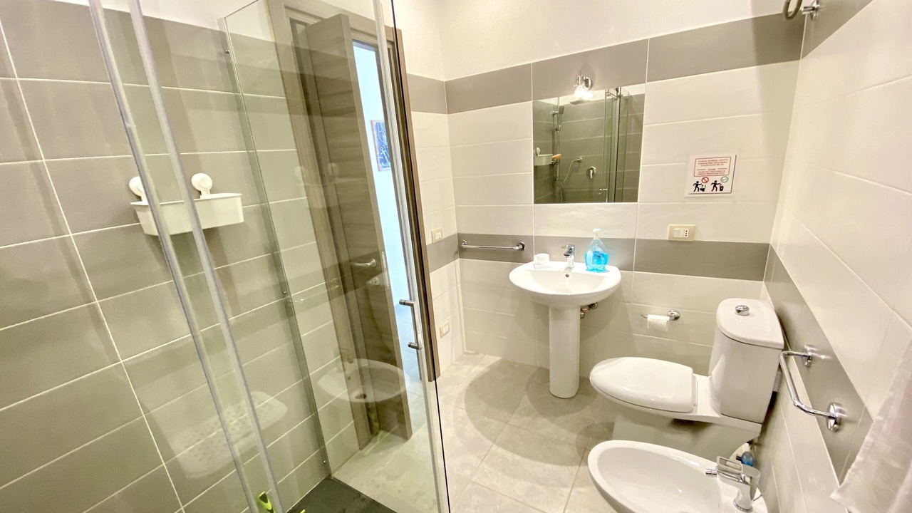 Photo of Bathroom in Avola