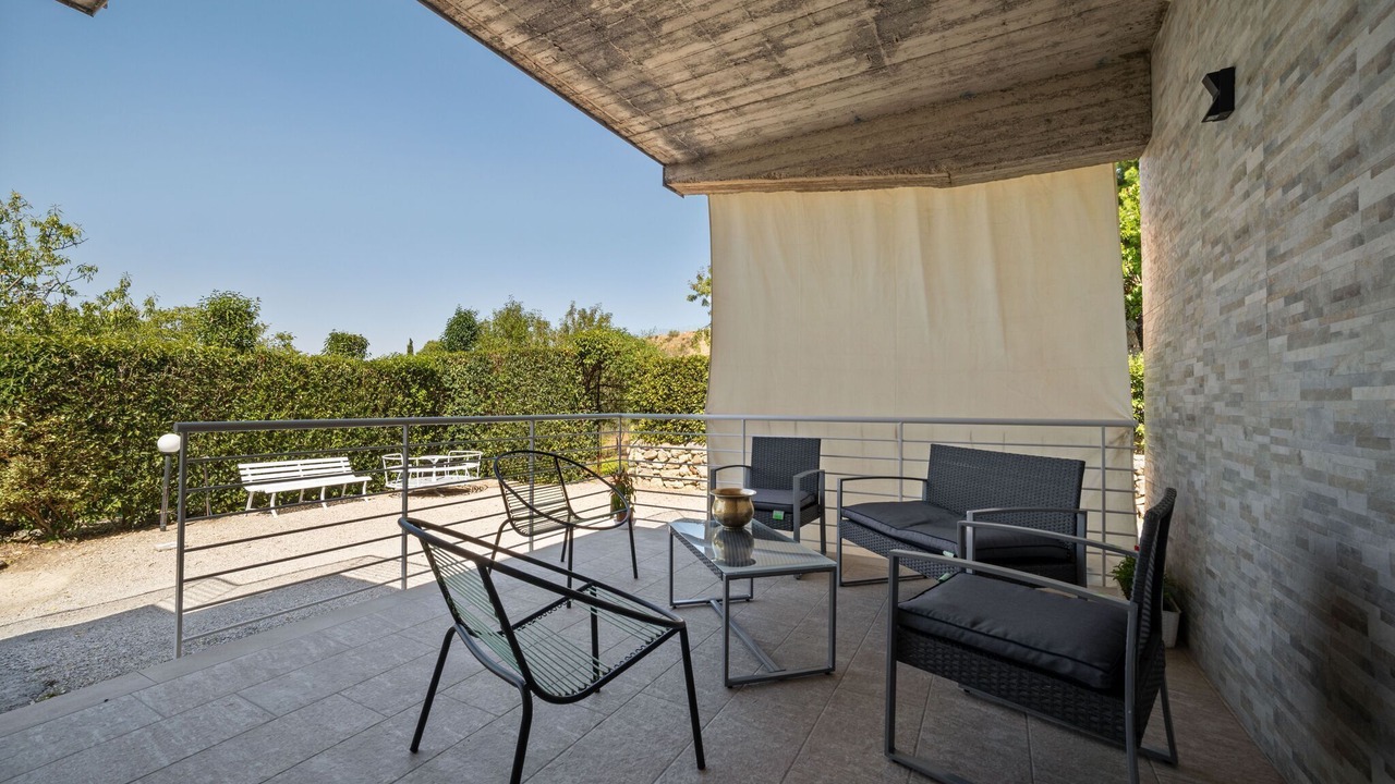 Photo of Patio Balcony in Nissoria