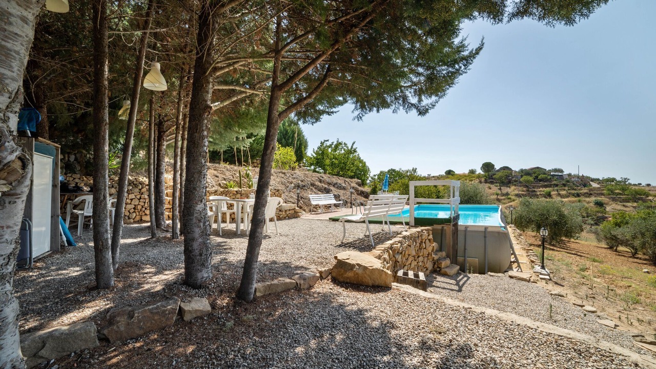 Photo of Outdoor in Nissoria