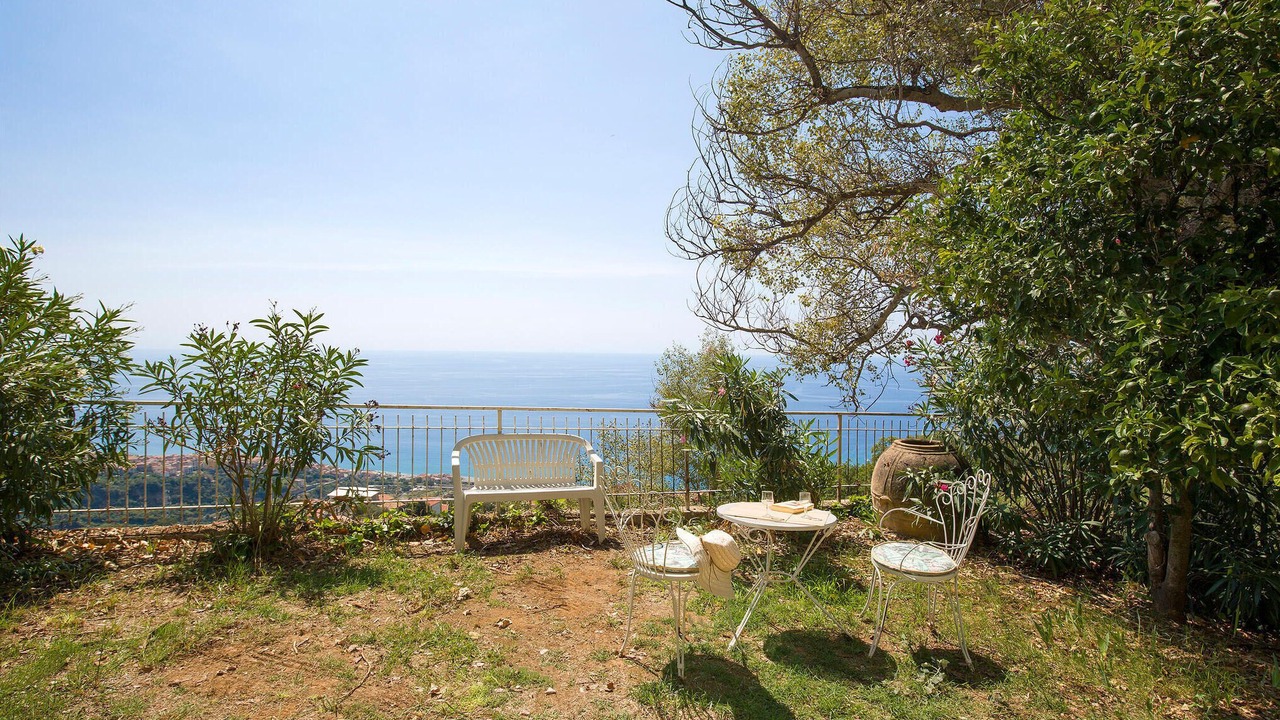 Photo of Bedroom in Cetraro