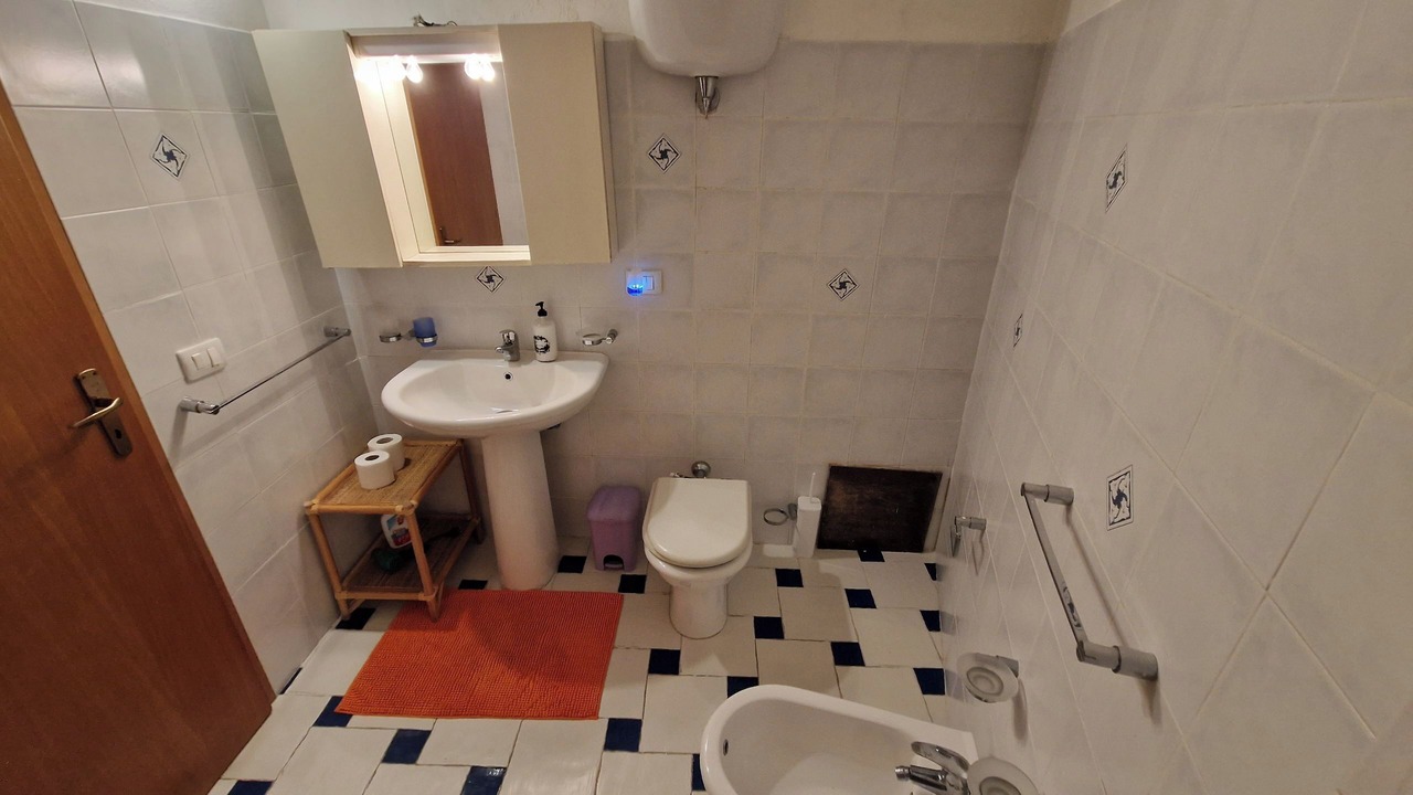 Photo of Bathroom in Kamma