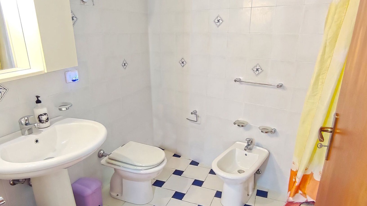 Photo of Bathroom in Kamma