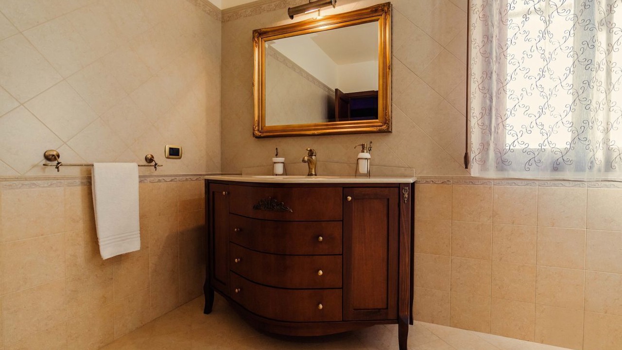 Photo of Bathroom in Solarino