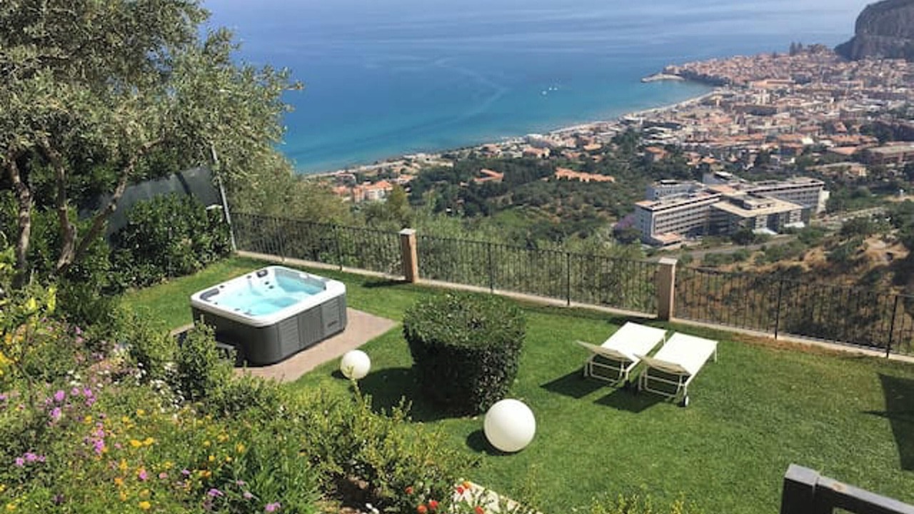 Photo of Others in Cefalu