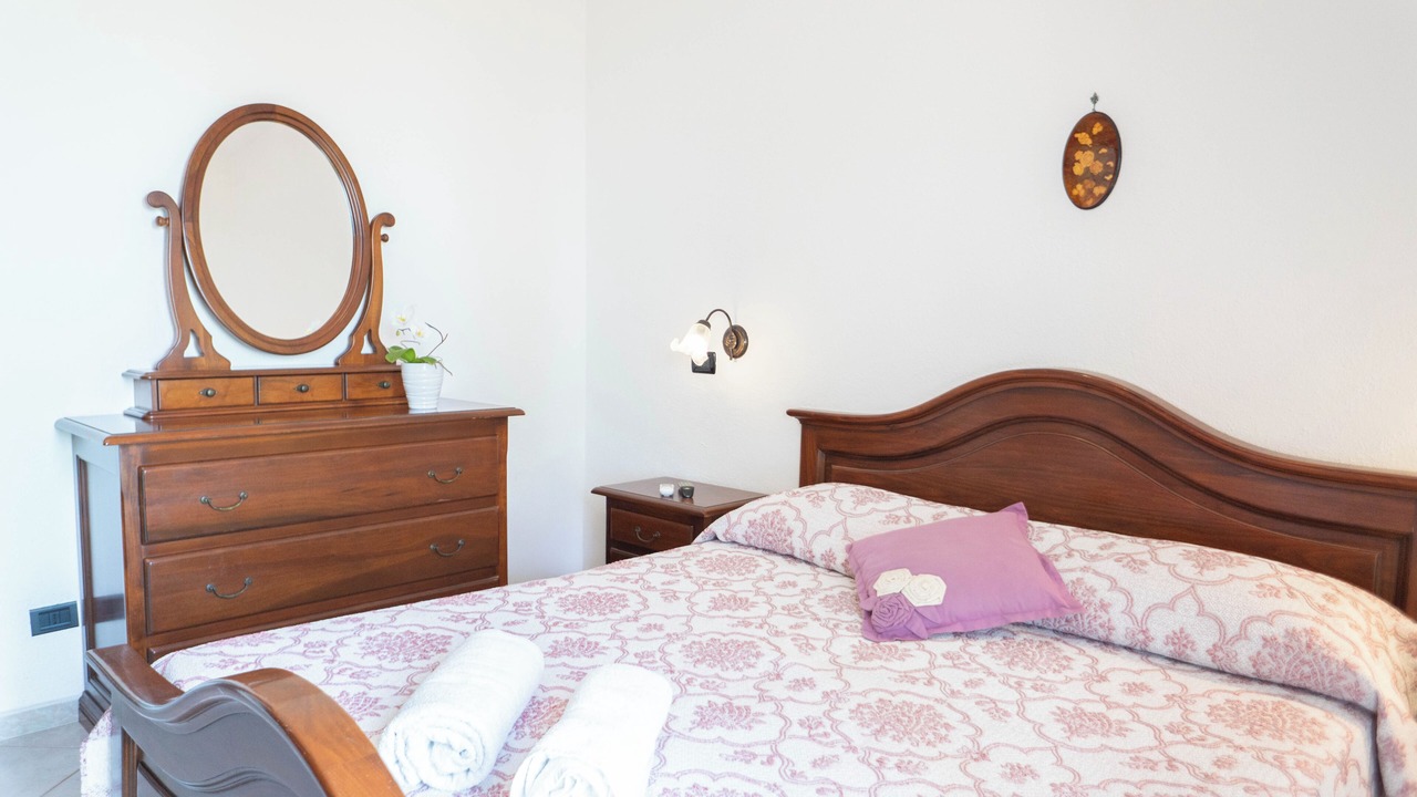 Photo of Bedroom in Forio