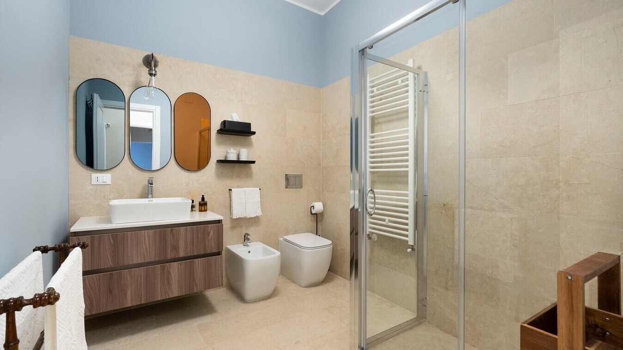 Photo of Bathroom in Noto Historic Centre