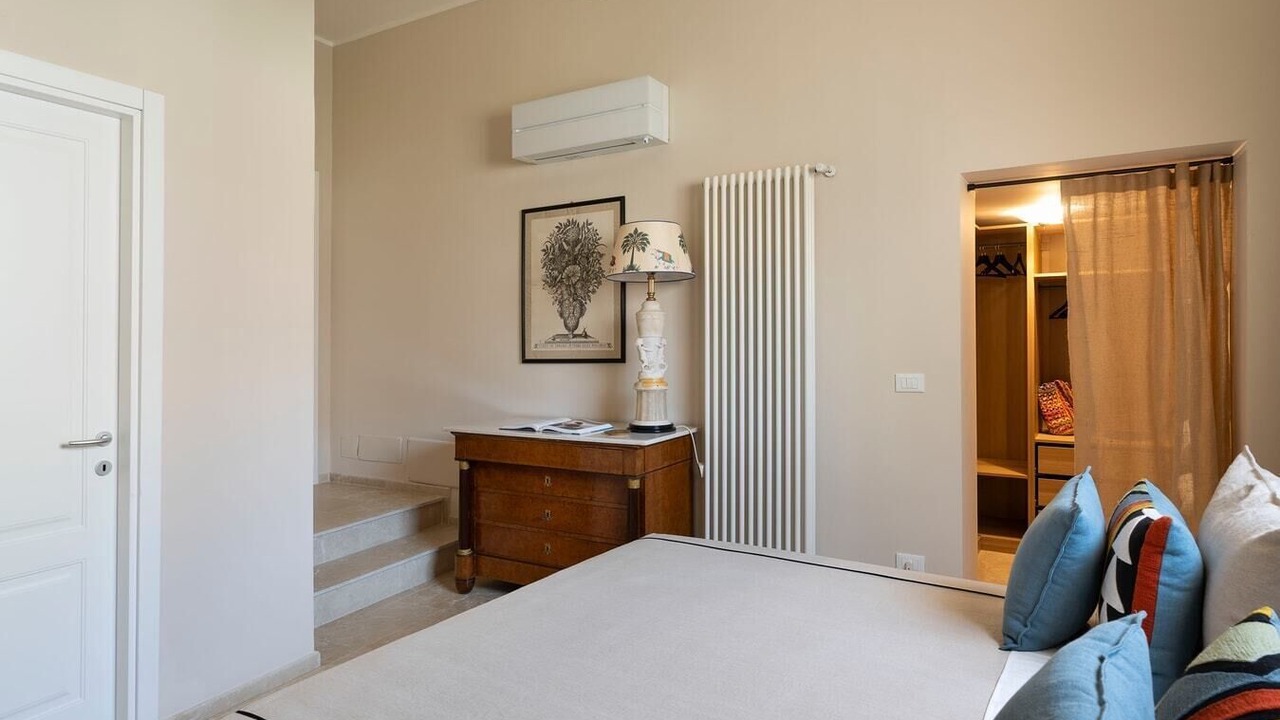 Photo of Bedroom in Noto Historic Centre