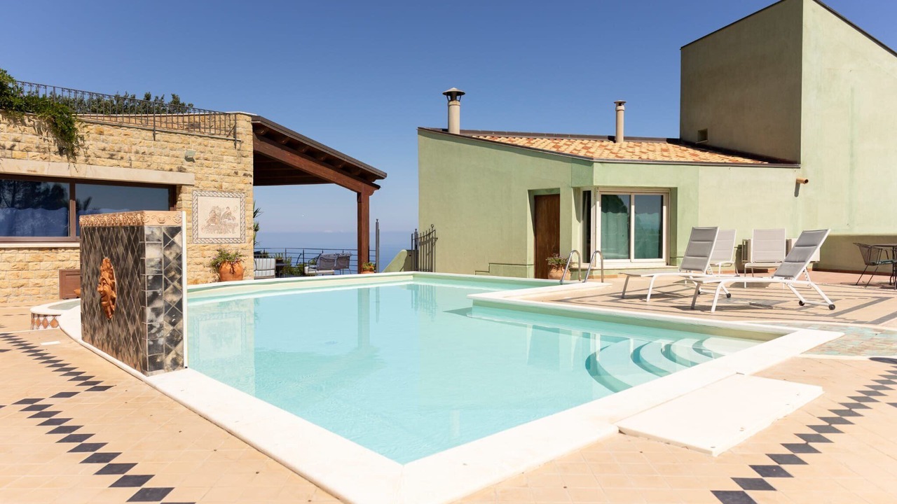Photo of Outdoor in Cefalu