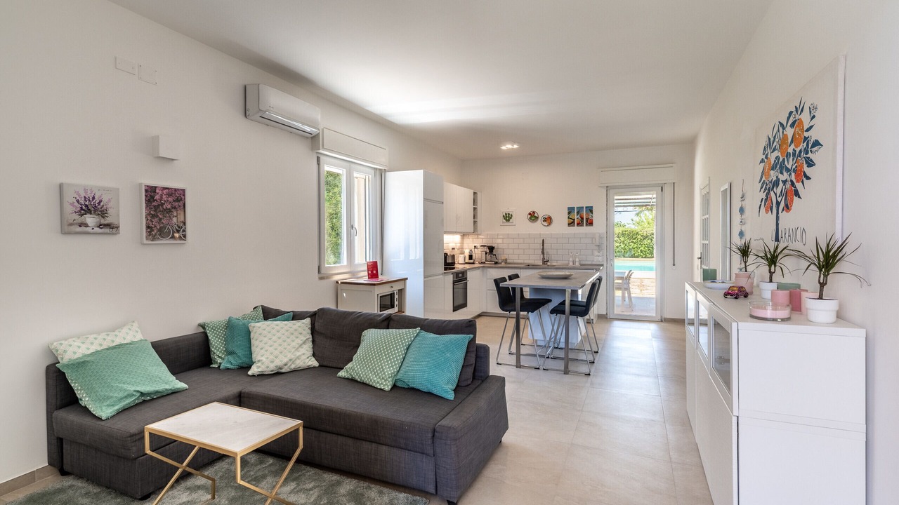 Photo of Livingroom in Syracuse