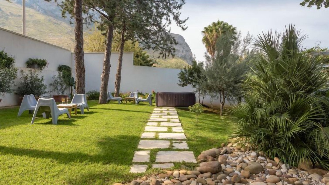 Photo of Outdoor in Terrasini