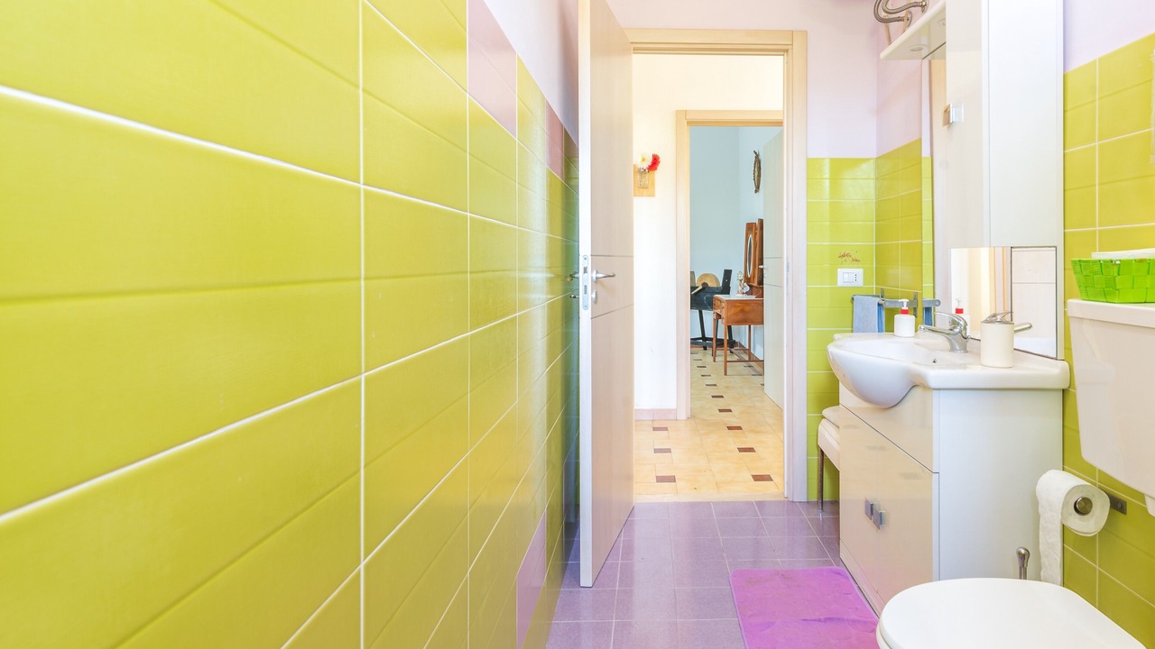 Photo of Bathroom in Falaride