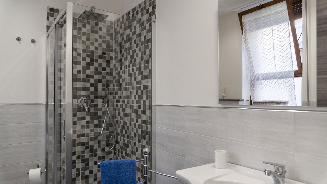 Photo of Bathroom in Catania City Centre