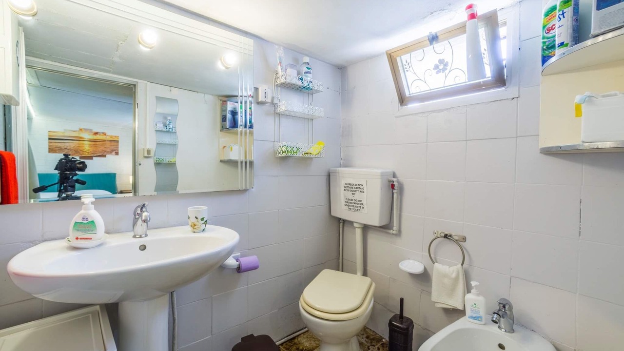 Photo of Bathroom in Mandra Capreria