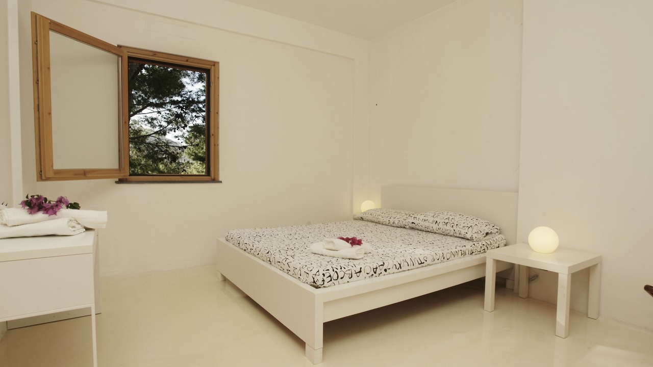 Photo of Bedroom in Torre Colonna-sperone
