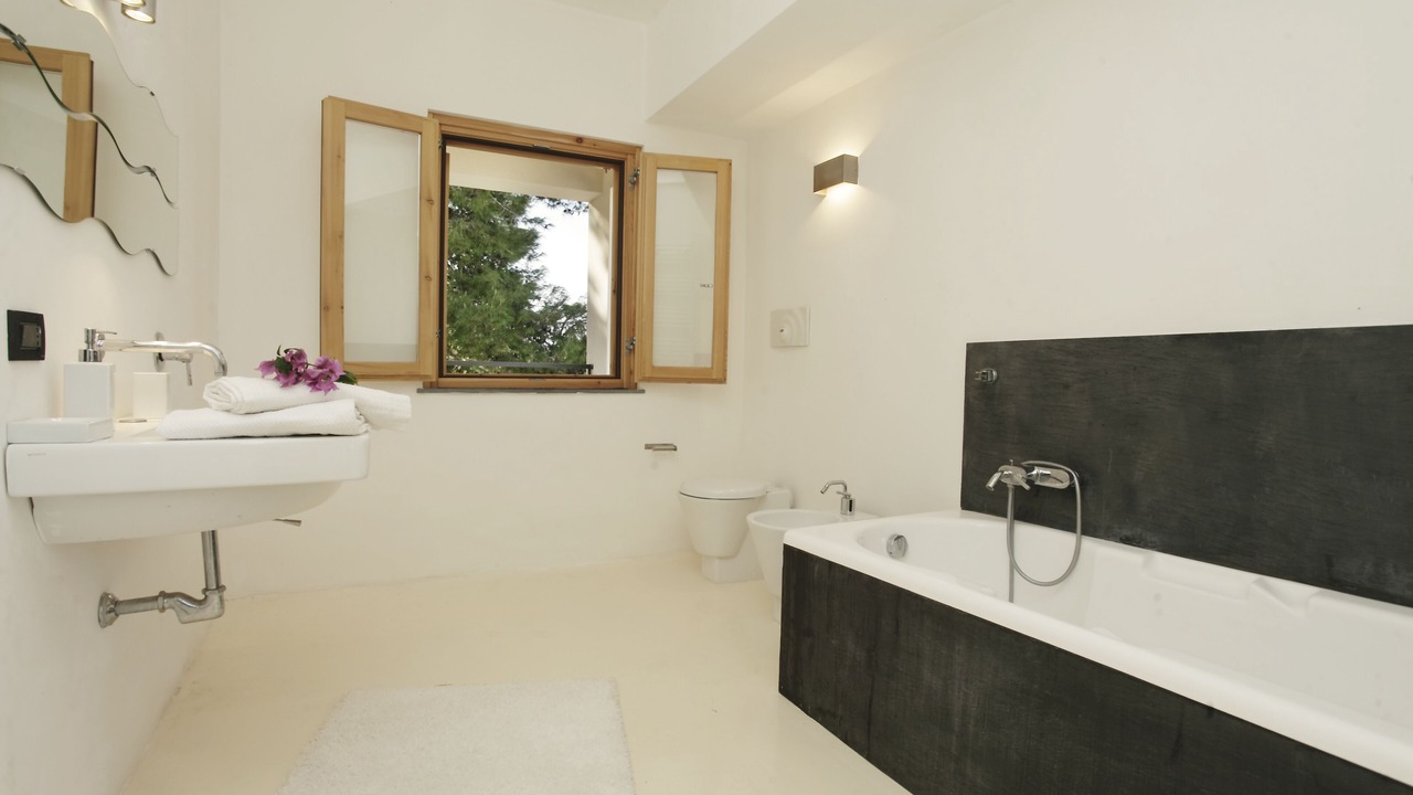 Photo of Bathroom in Torre Colonna-sperone