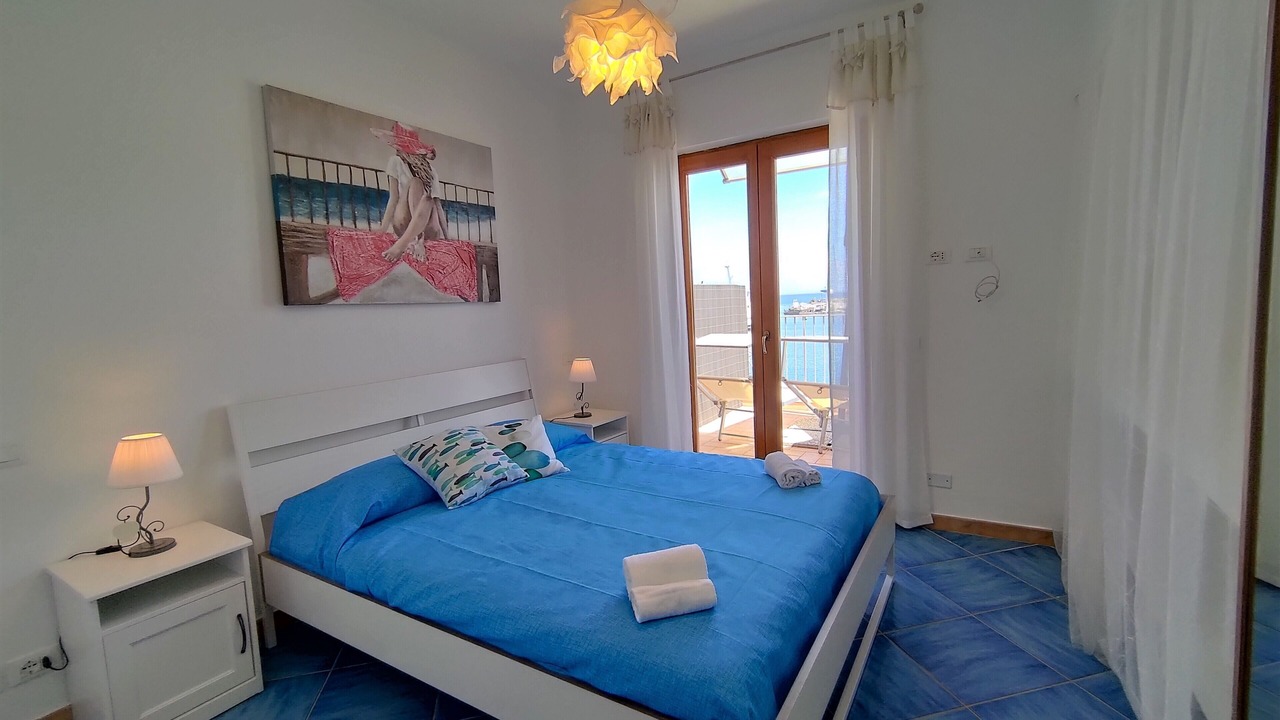Photo of Bedroom in Ischia Porto