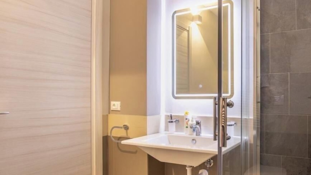 Photo of Bathroom in Avola