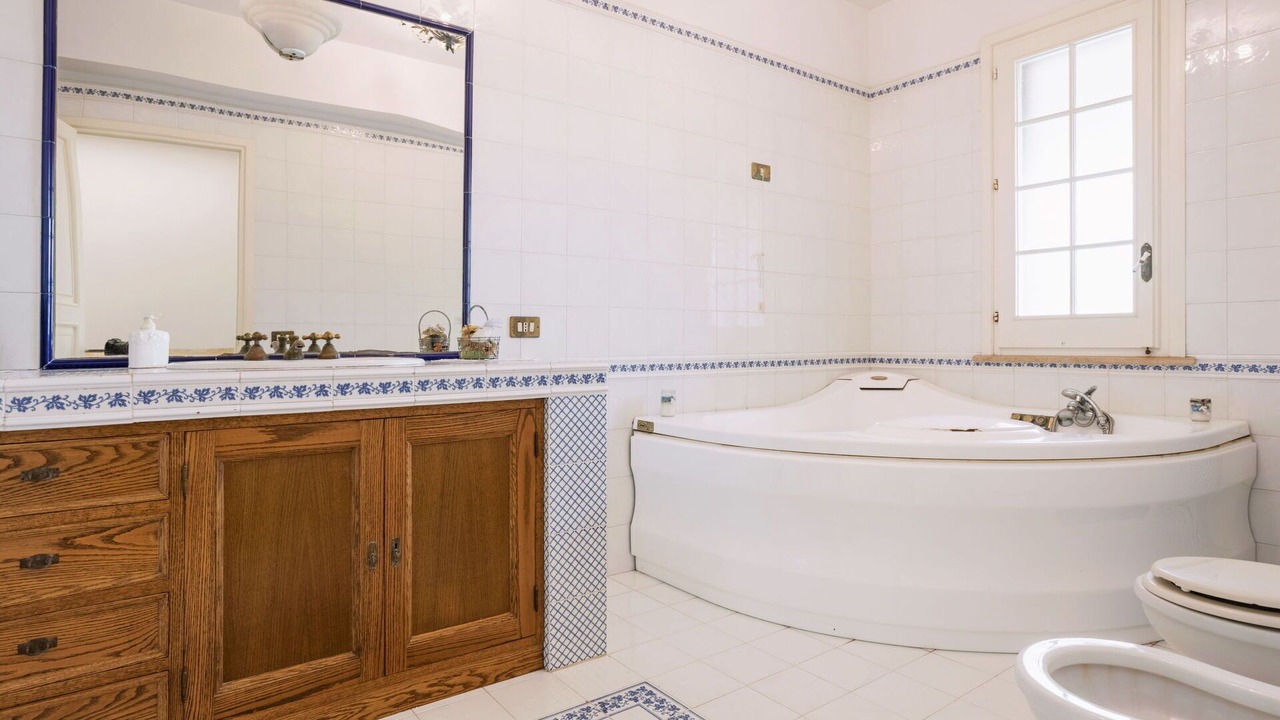 Photo of Bathroom in Marsala