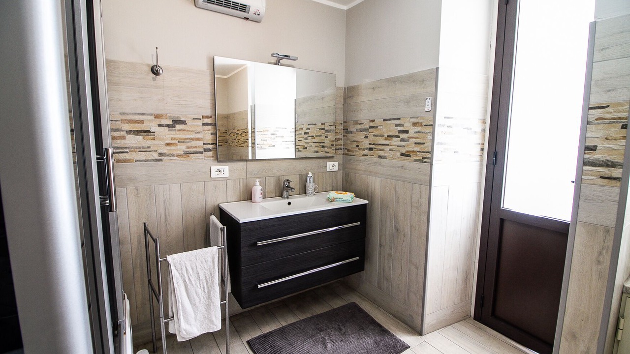Photo of Bathroom in Old Town