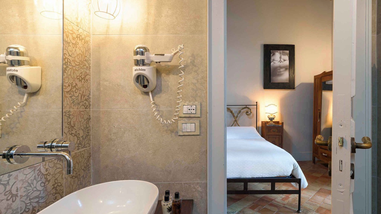 Photo of Bathroom in Linguaglossa